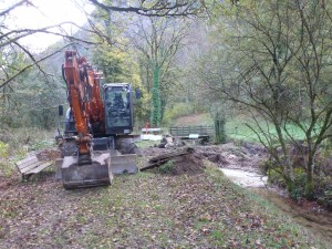 Travaux sur la réfection des vannages à Chaley